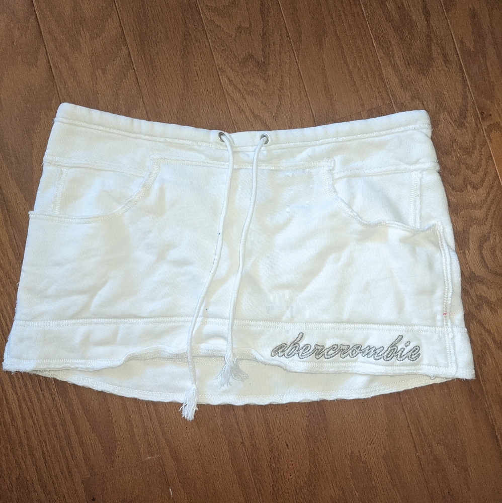 Abercrombie white mini skirt